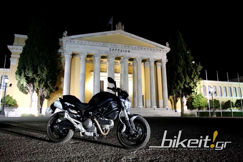 Test - Ducati Monster 696 ABS Plus 2013