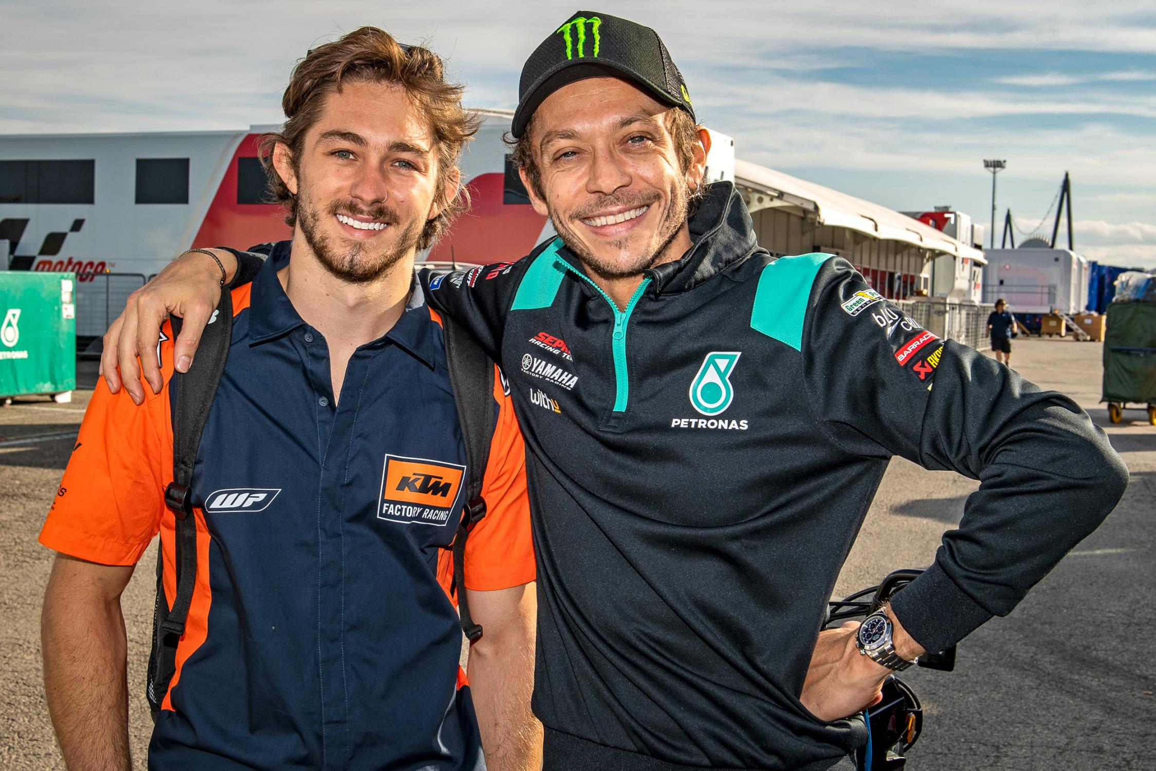 46-valentino-rossi-87-remy-gardner_lg75405.gallery_full_top_fullscreen.jpg