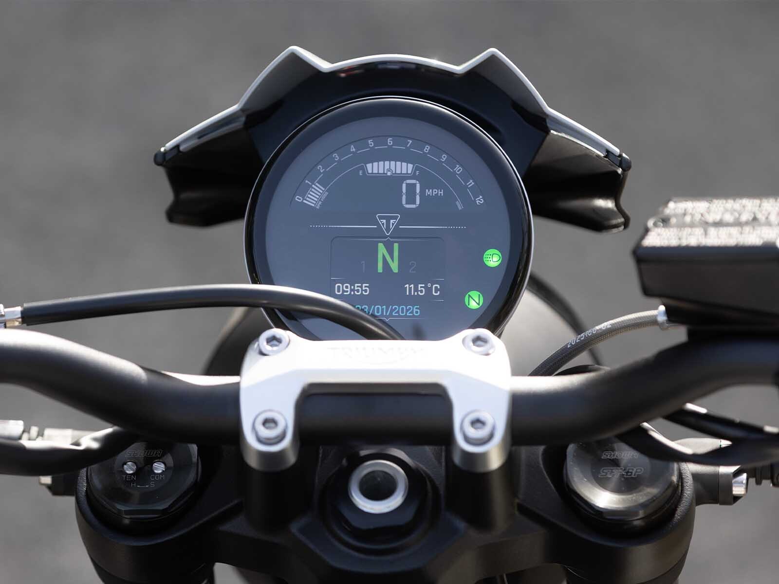 5tri800.jpg