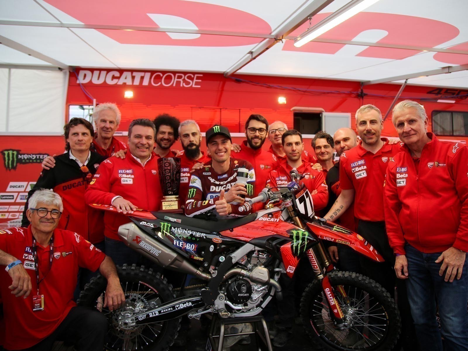 DESMO450MX1B.jpg