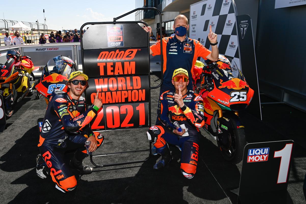 Gardner-Fernandez-MotoGP-motosykleta-hjw2.jpg