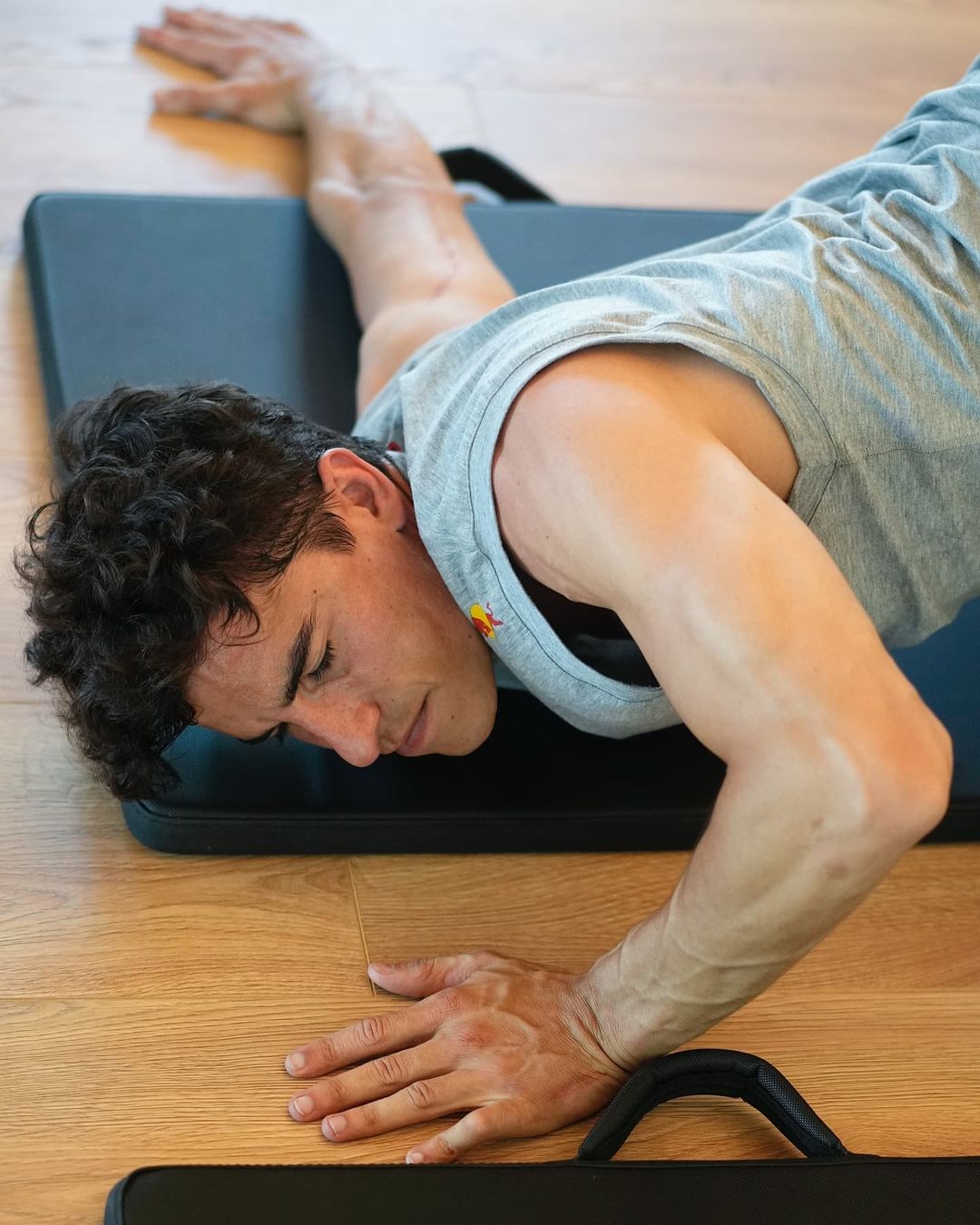 Marc-Marquez-Thriamvos-erg2.jpg
