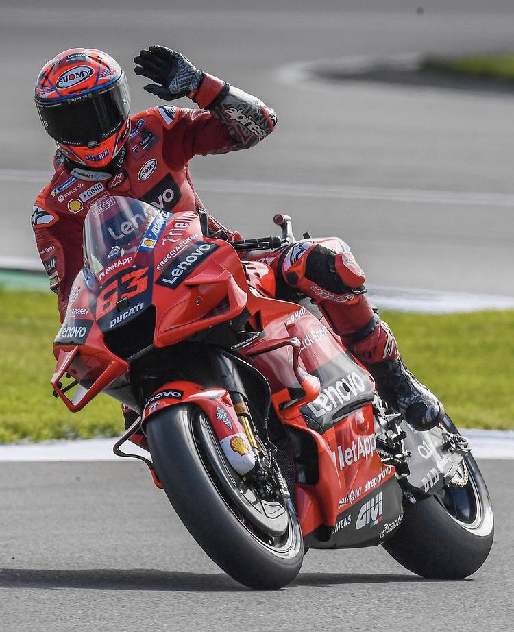 MotoGP-QP-Silverstone-Bagnaia-ghj3.jpg