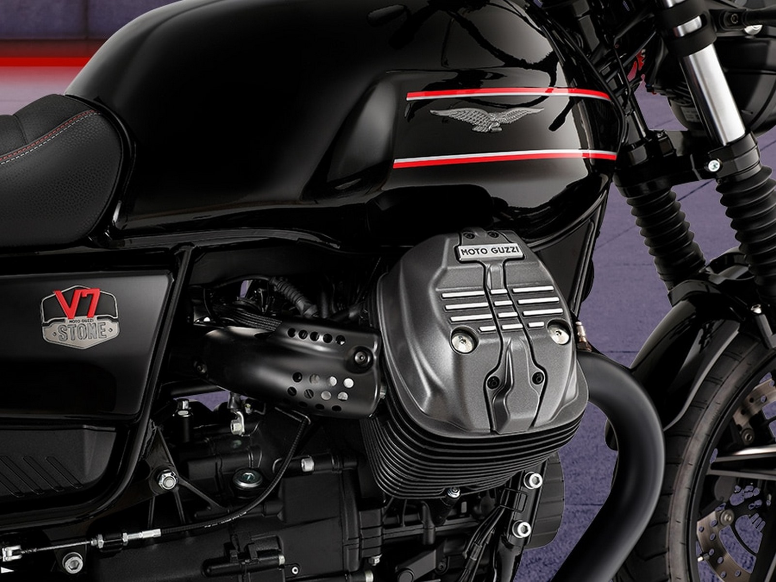 MotoGuzzi_V7SpecialEdition_prova_900x675_2_Αντιγραφή.jpg