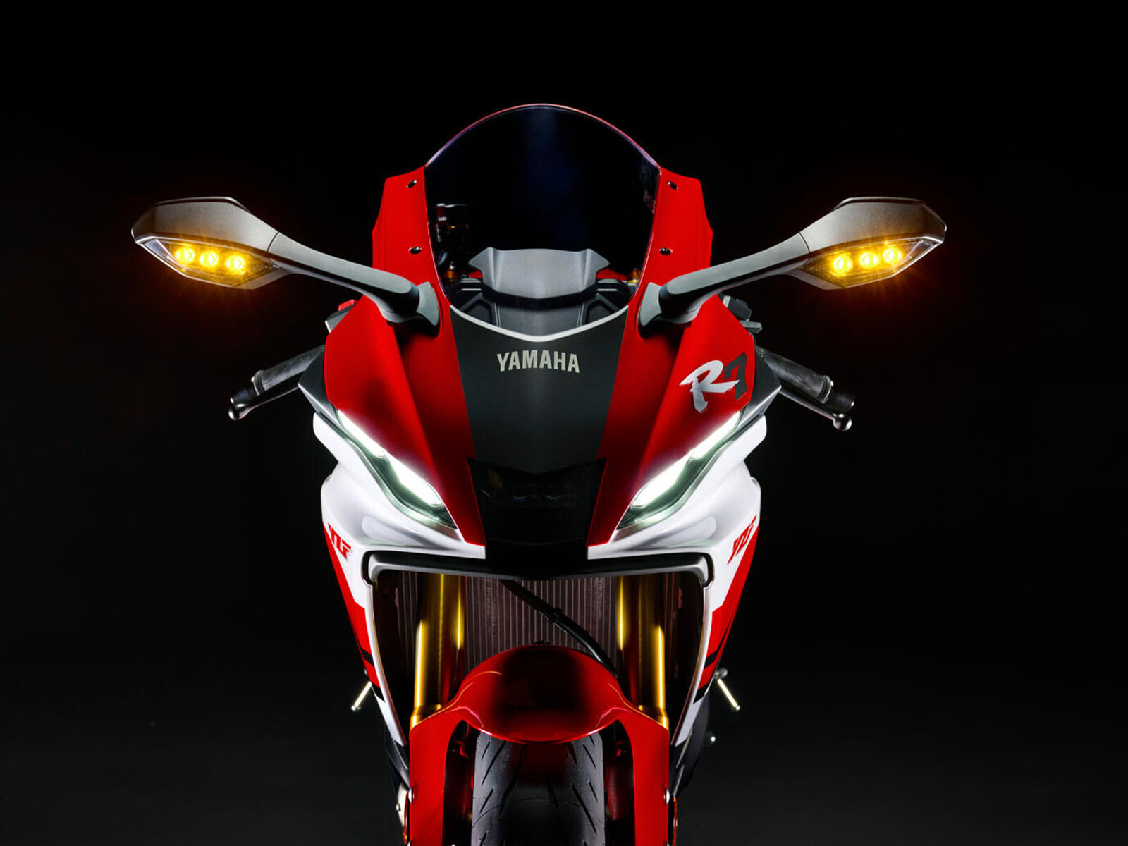R7MY26A.jpg