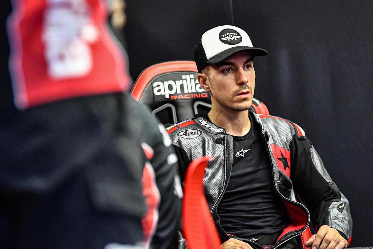 aleix-espargaro-rolos-kleidi-vinales-try4.jpg