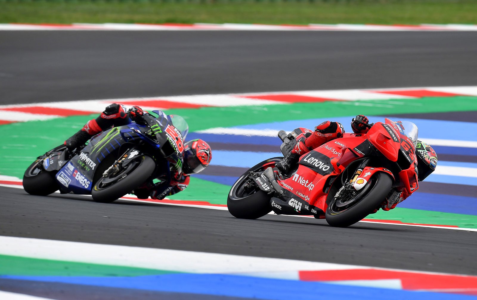 bagnaia-lorenzo-voitheia-gtr1.jpg