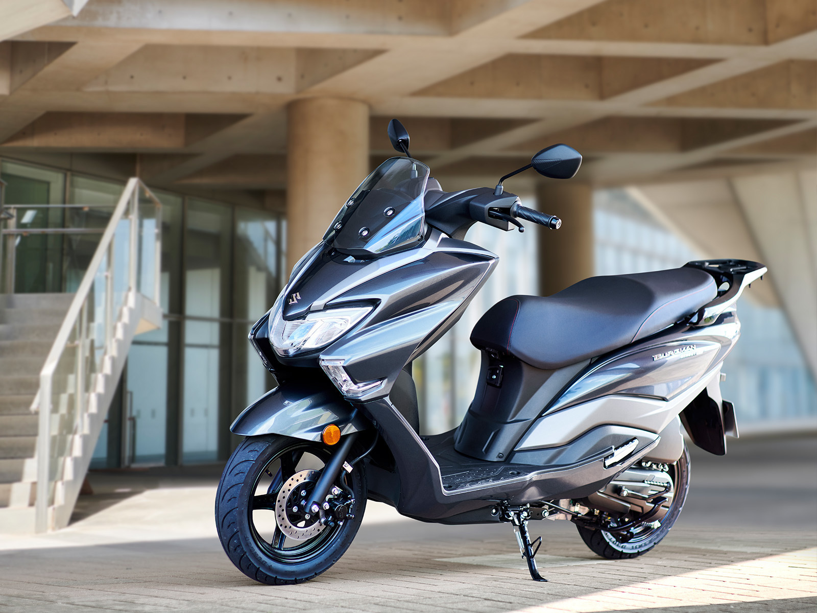 burgman_street125_1.jpg