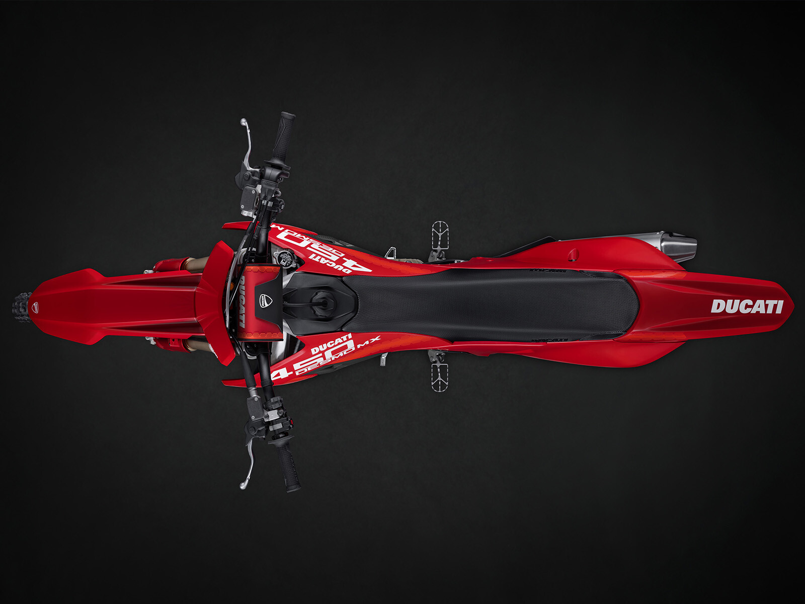 desmomx450f.jpg