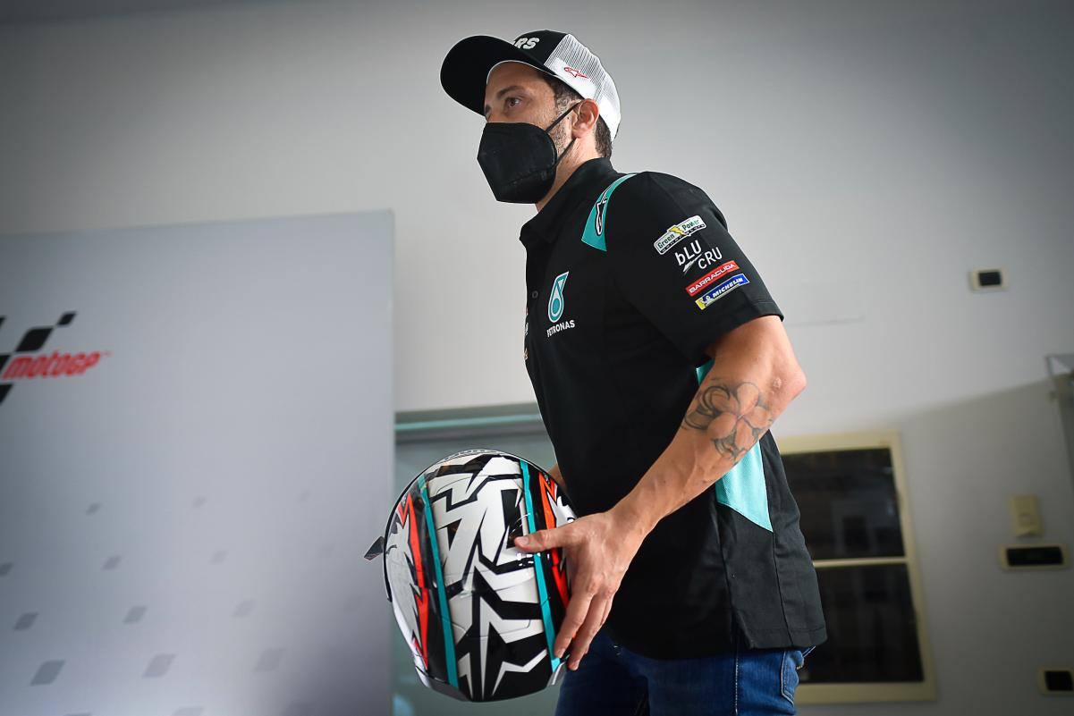 dovizioso-giati-den-mporouse-oxi-kjh4.jpg