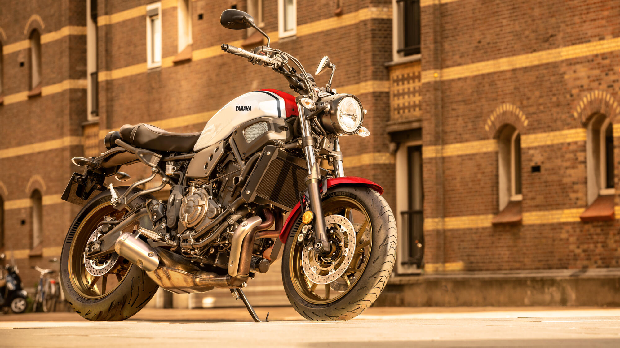 yamaha xsr700 3