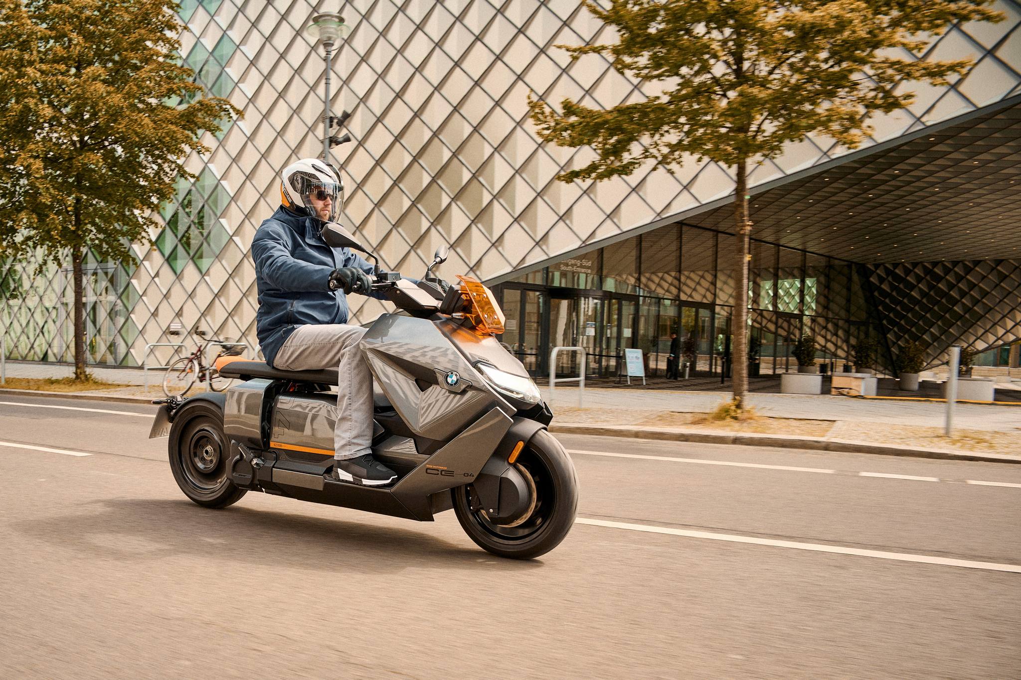 bmw ce 04