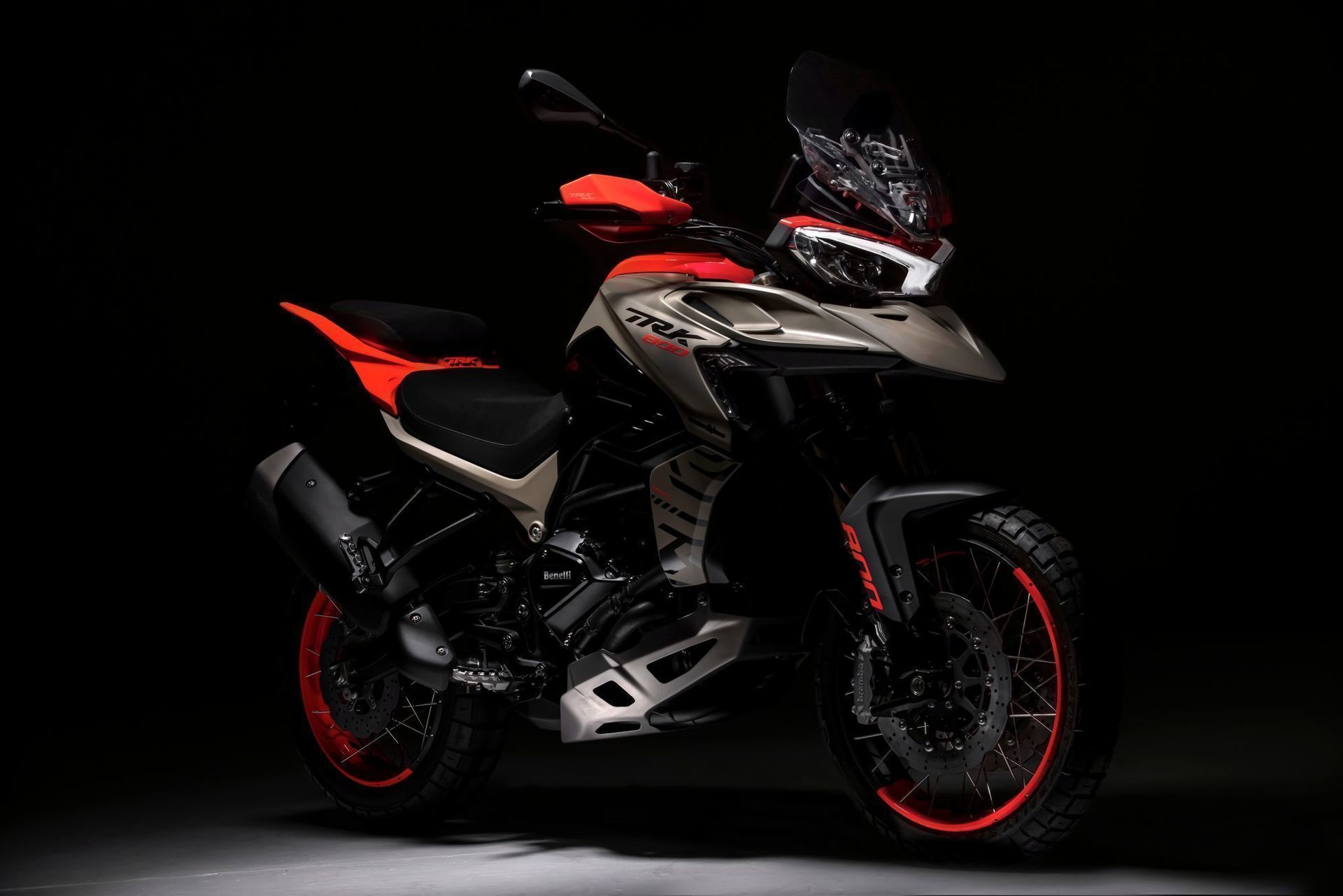 Benelli TRK800