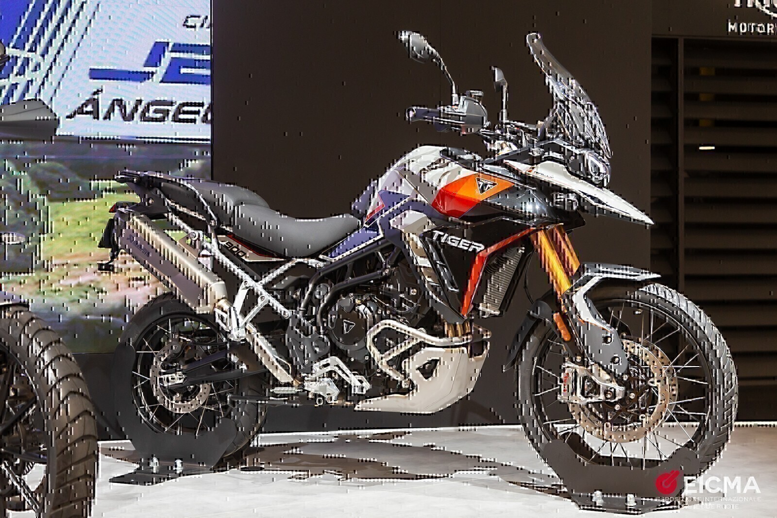 triumph tiger 900 1