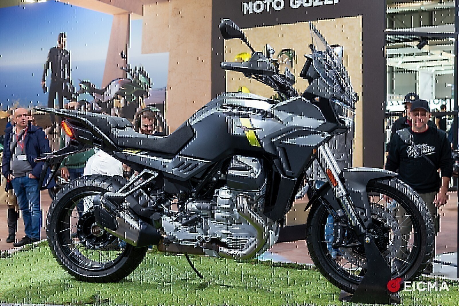 moto guzzi stelvio 3