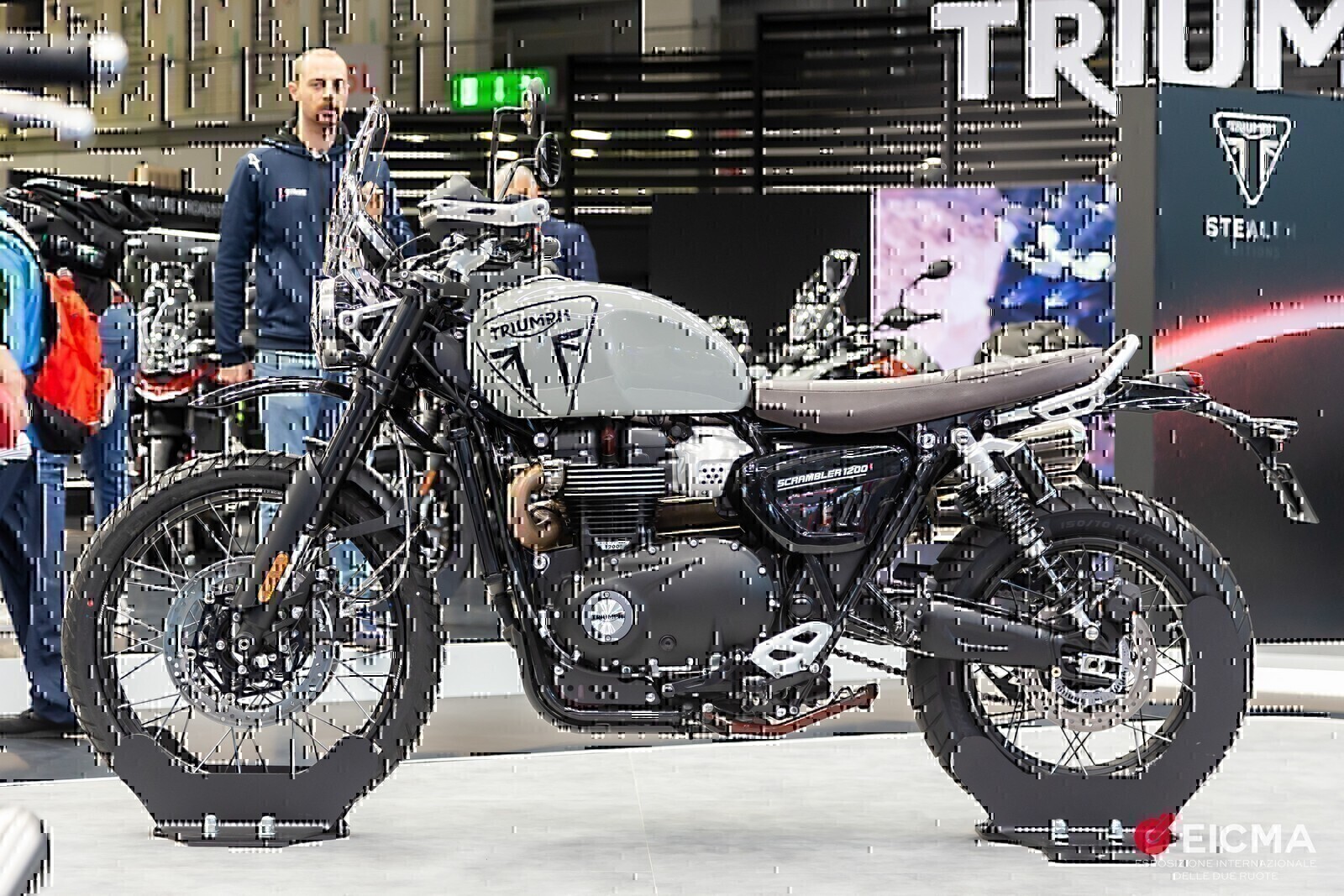 triumph scrambler 1200 x 2