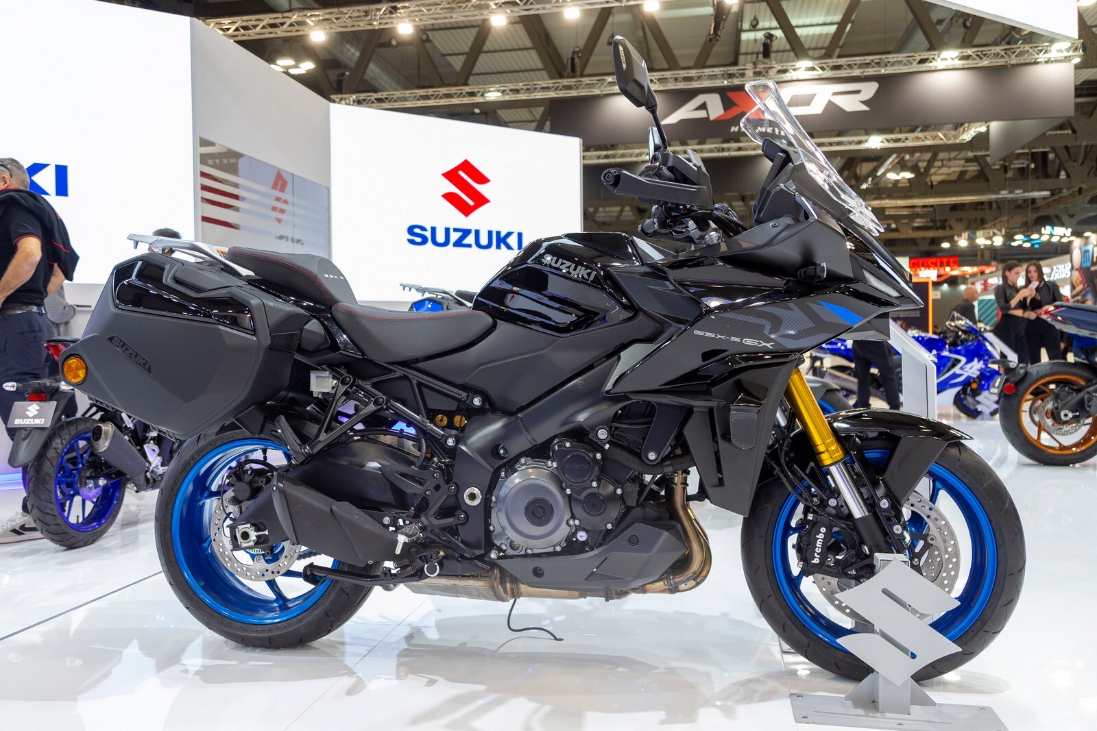 suzuki gsx s1000 gx 2
