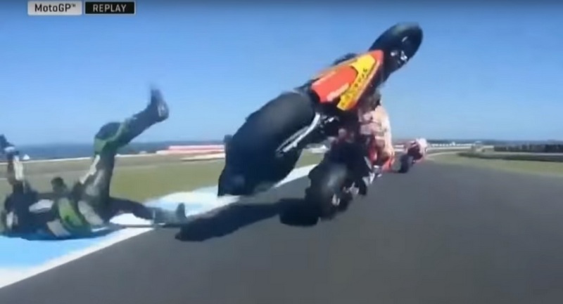 zarco marquez crash phillipisland18