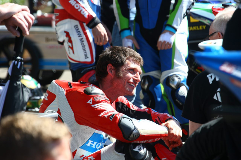 Guy Martin: ΔΕΝ θα συμμετάσχει στον αγώνα Senior TT