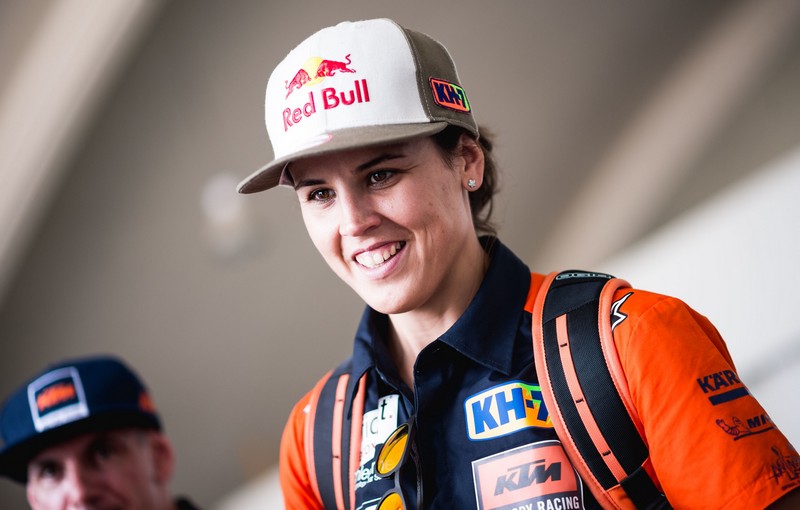 laia sanz ktm contract 3