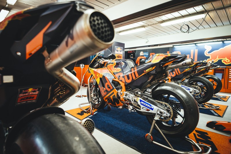 ktm tech3 3