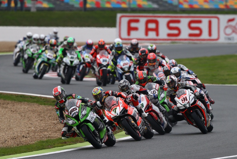 WSBK – H Dorna εξετάζει το ενδεχόμενο τριών αγώνων το ΣΚ!