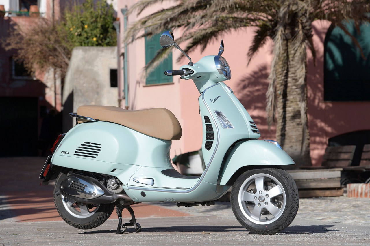 vespa gts prosfora 2