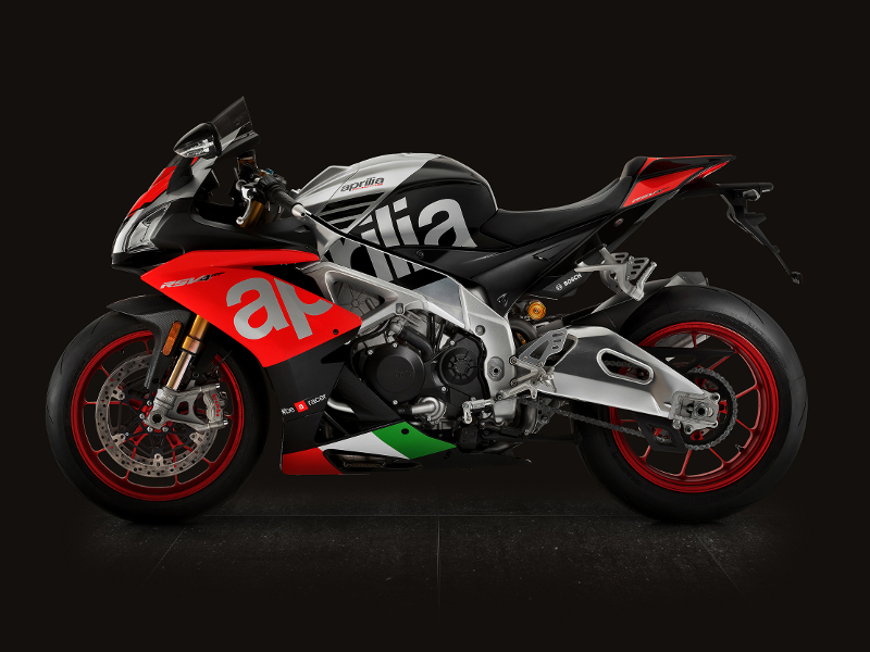aprilia days aprilia RSV4 rf doro arkapovic