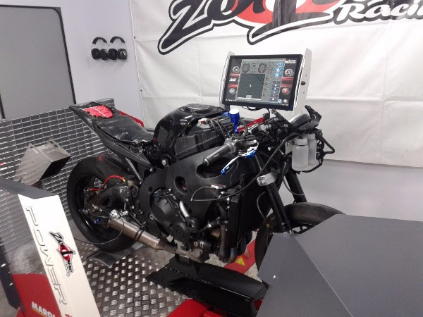 Εγκατάσταση δυναμομέτρου Marolo-Fuchs Powerfull στη Zen1One Racing