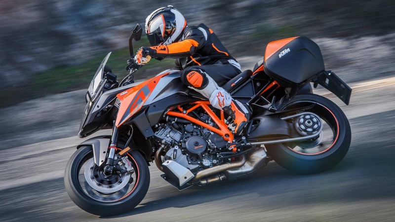 Προσφορά 1290 Super Duke GT από τη Motion N’ Style KTM