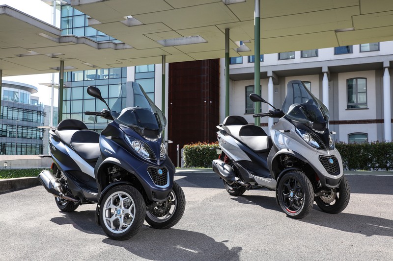 01 Piaggio MP3