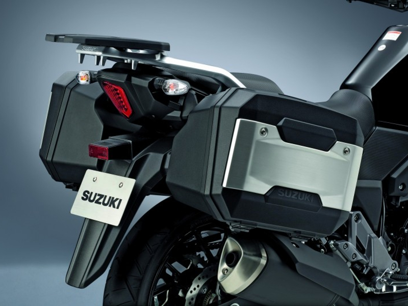 Σετ πλαϊνές βαλίτσες Suzuki για V-Strom 250 με έκπτωση 25%