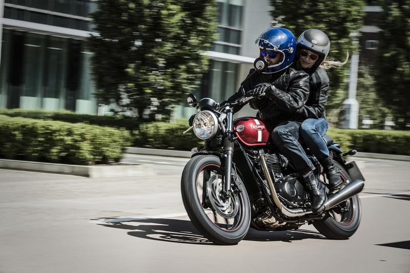 triumph street twin