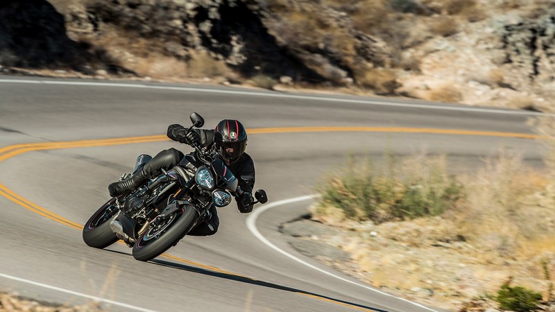 triumph speed triple r rs 2018 2