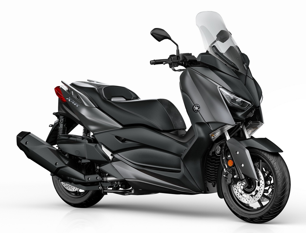 Yamaha XMAX 400 – Γνήσια αξεσουάρ για πρακτική και αισθητική βελτίωση