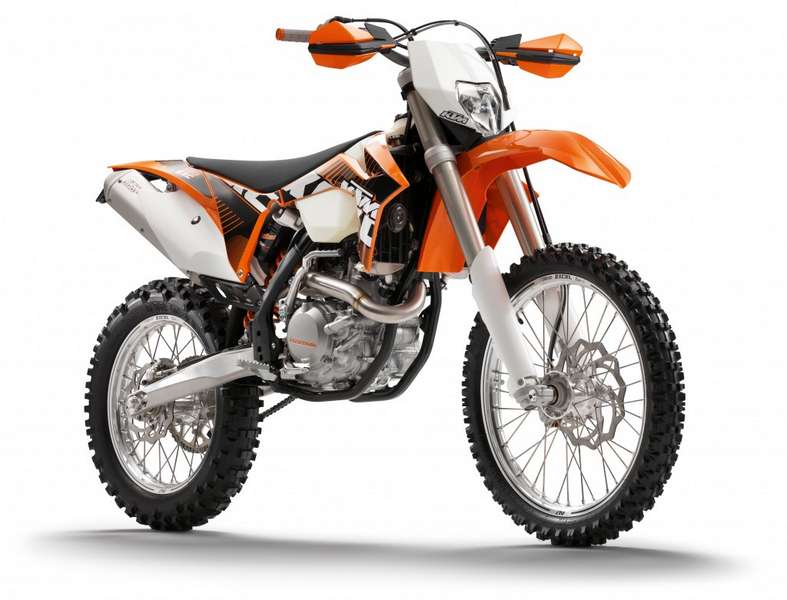 ΚΤΜ 500 EXC: Η Hellinmoto γράφει ιστορία!