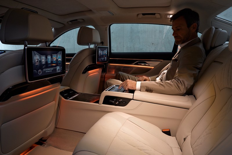 the new bmw 7 series