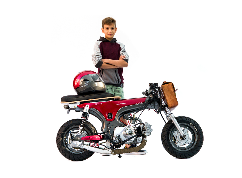 Ηλίας Ιατράκης, 13 ετών: Διάκριση σε διαγωνισμό custom bike της Deus!