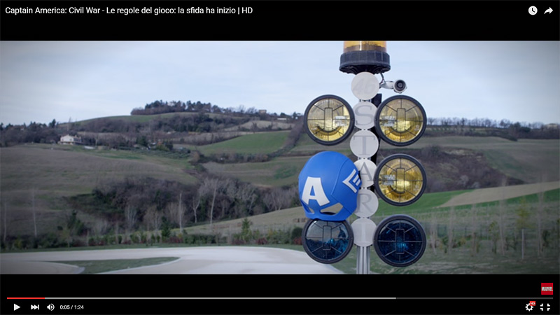Valentino Rossi, Captain America... εμφύλιος στην Ταβούλια! - Video