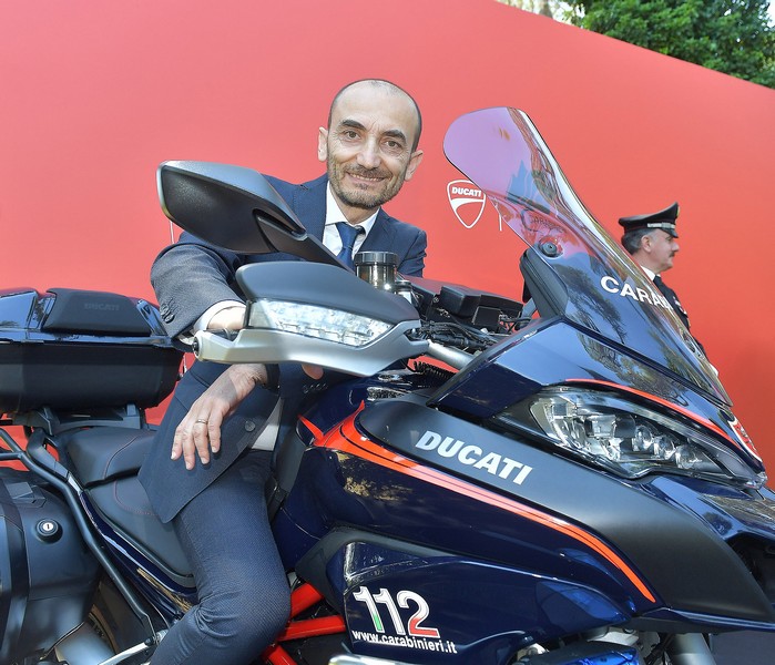 ducati multistrada carabinieri