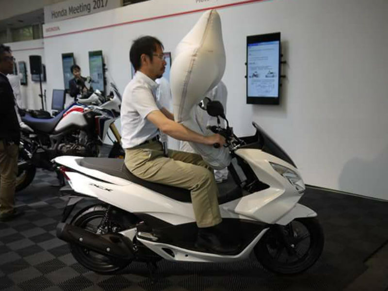 scoot airbag 2