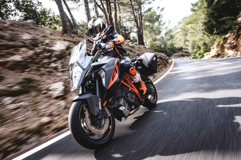 139455 1290 Super Duke GT MY 2016