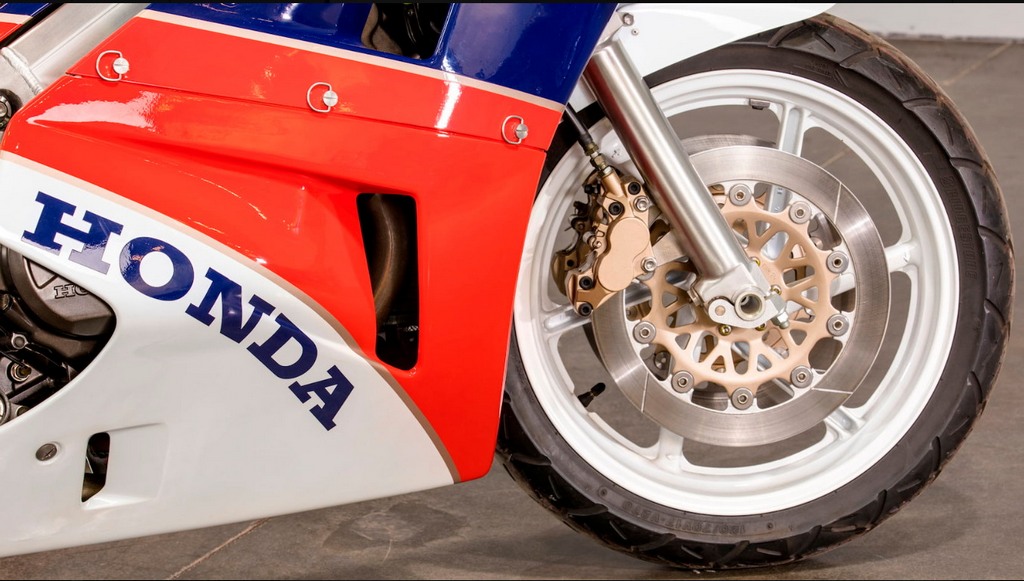 honda vfr750r rc30 auction 8