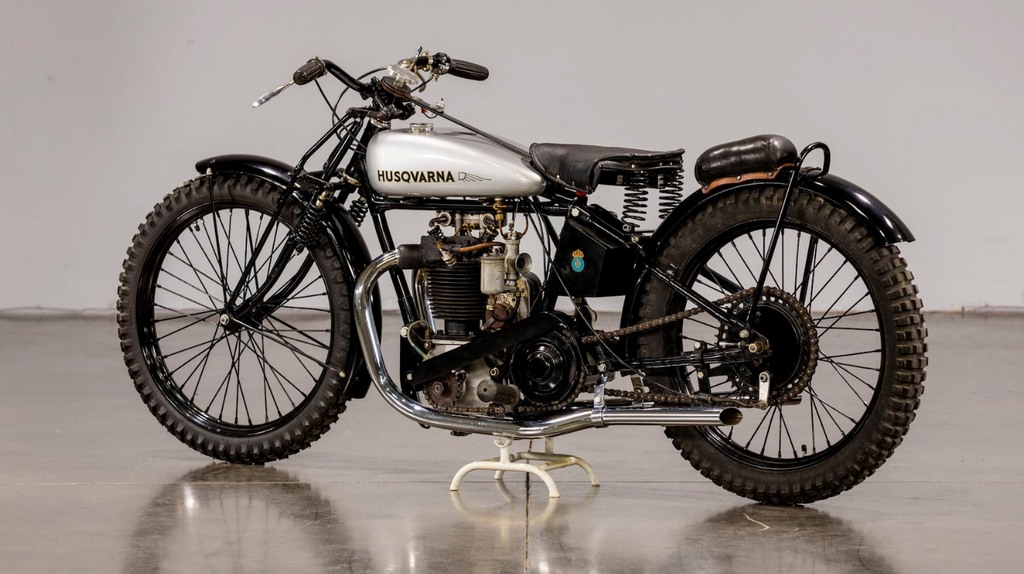 Husqvarna model 30a racer auction 10