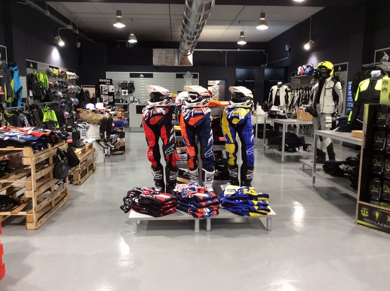 axo sport closes italy hq 6
