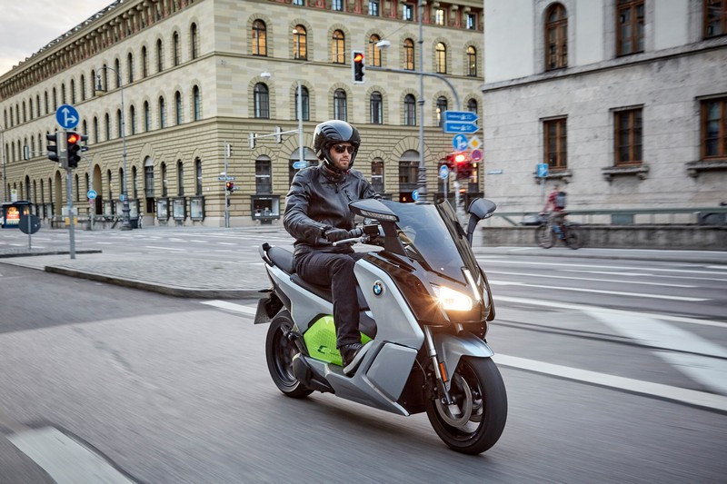 P90229561 highRes the new bmw c evolut