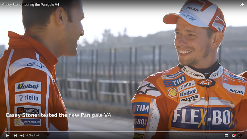 O Casey Stoner δοκιμάζει το Ducati Panigale V4 - Video