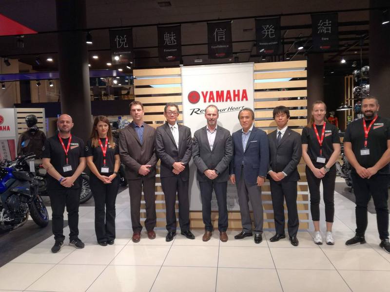 Επίσκεψη της ηγεσίας της Yamaha στο νέο Flagship store του Μοτοδικτύου
