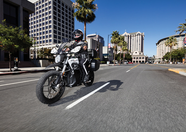 ZERO Motorcycles – Κατακτούν την αστυνομία
