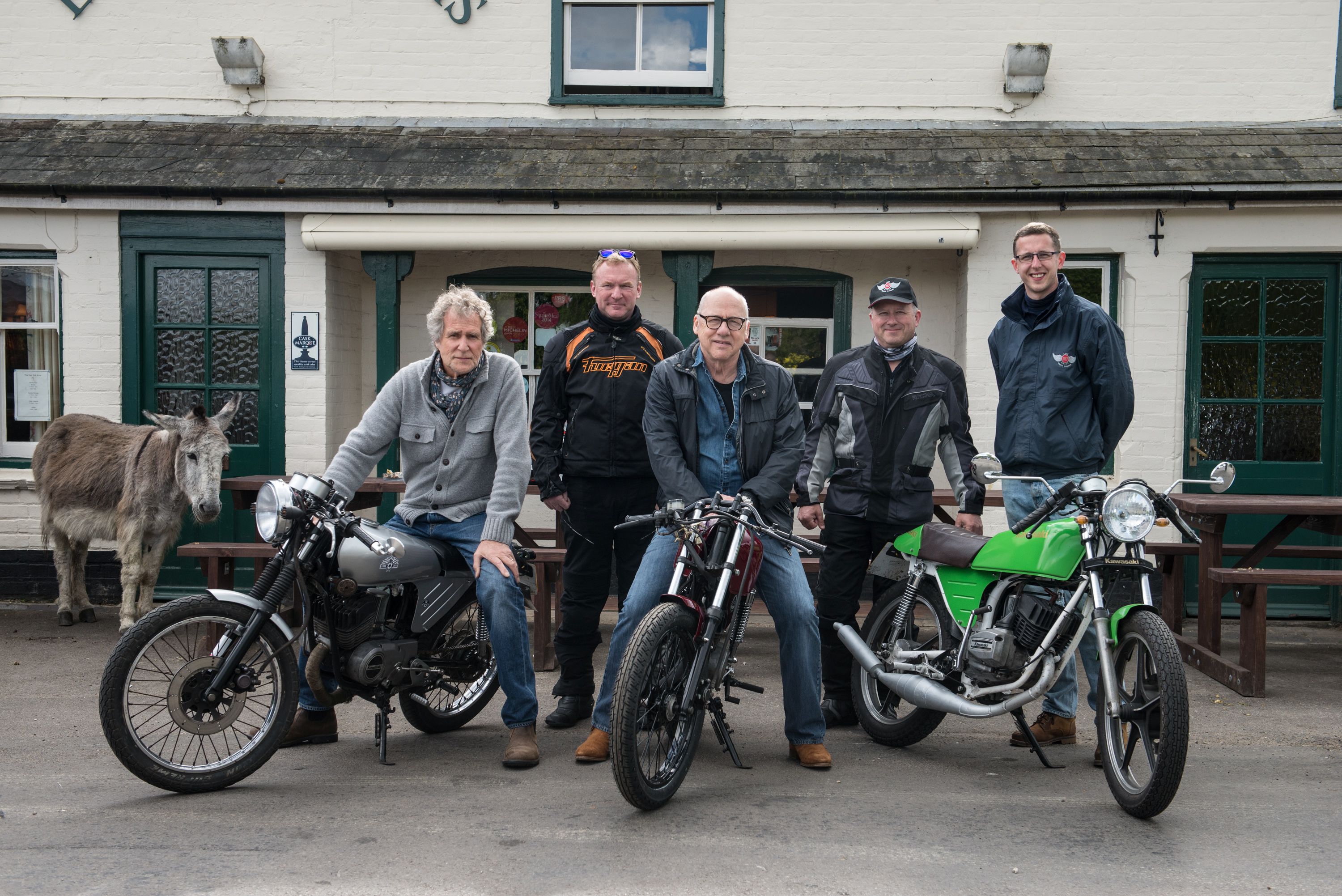 Cafe racers 30